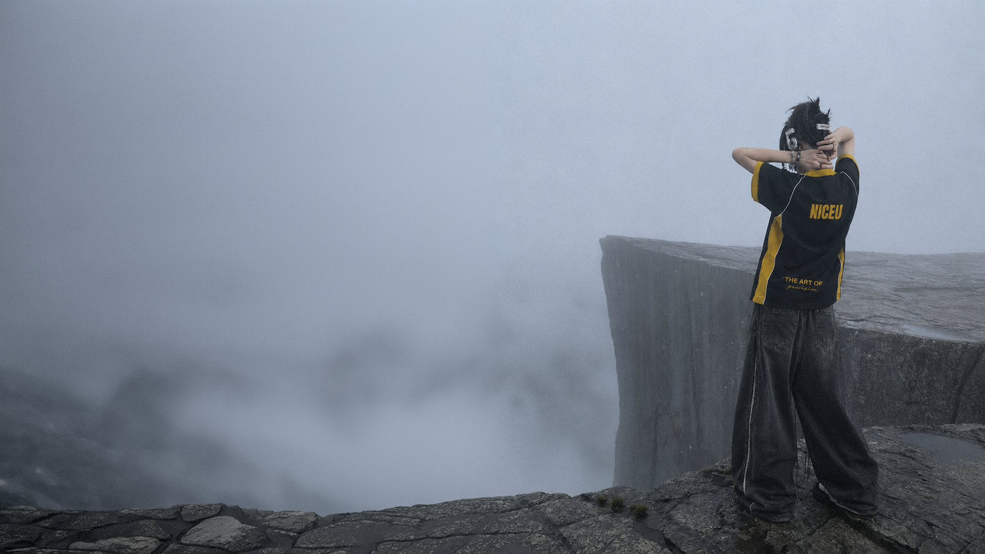 RAVN Jersey — Preikestolen